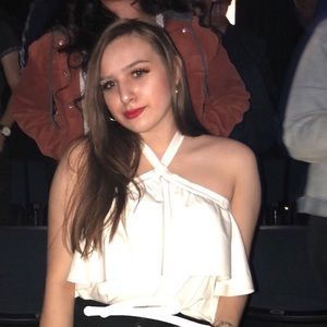 Meet your Posher, Victoria